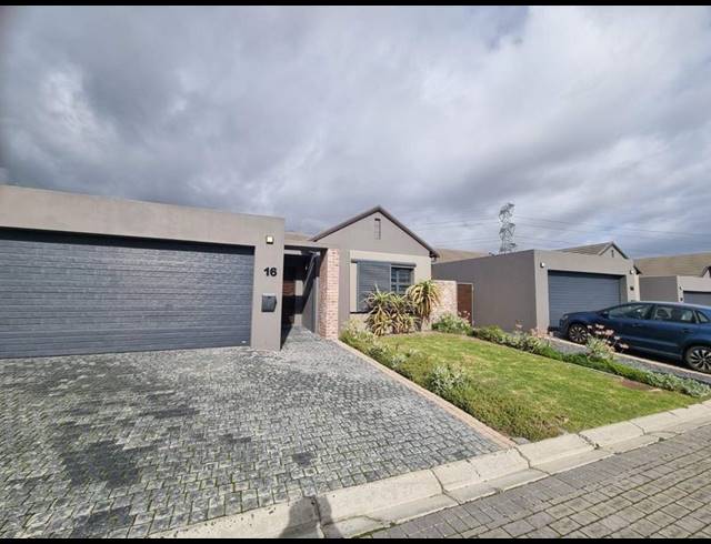 3 BEDROOM PROPERTY TO RENT IN TURNBERRY VILLAGE